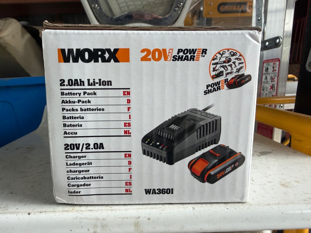 NEW WORX 20V BATTERY + CHARGER