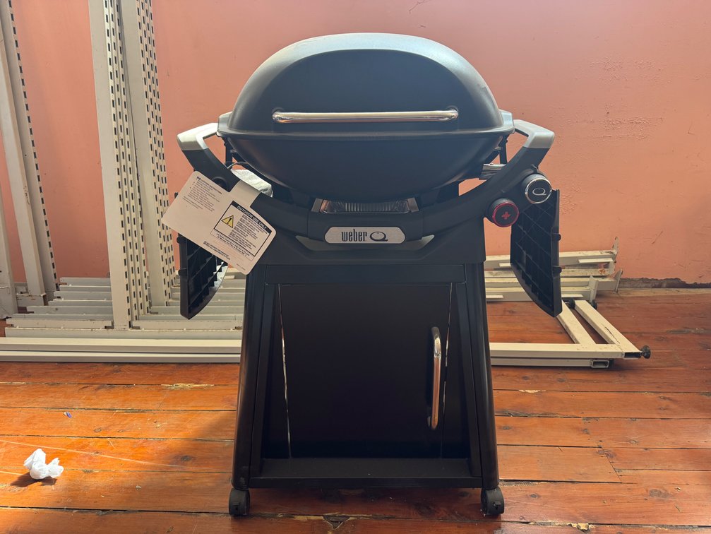 NEW WEBER Q3100N BBQ