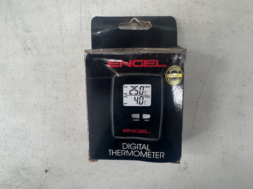 NEW ENGEL DIGITAL THERMOMETER