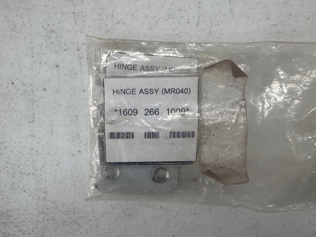NEW ENGEL HINGE ASSEMBLY  (MR040)