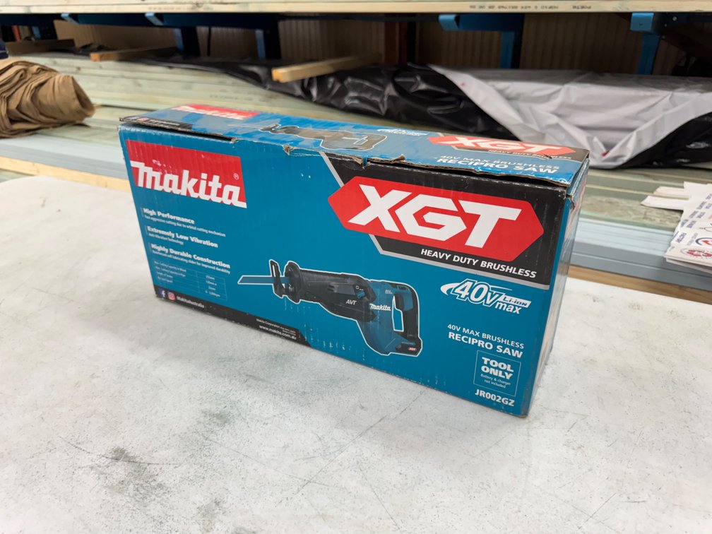 NEW MAKITA 40V CORDLESS RECIPROCATING SAW
