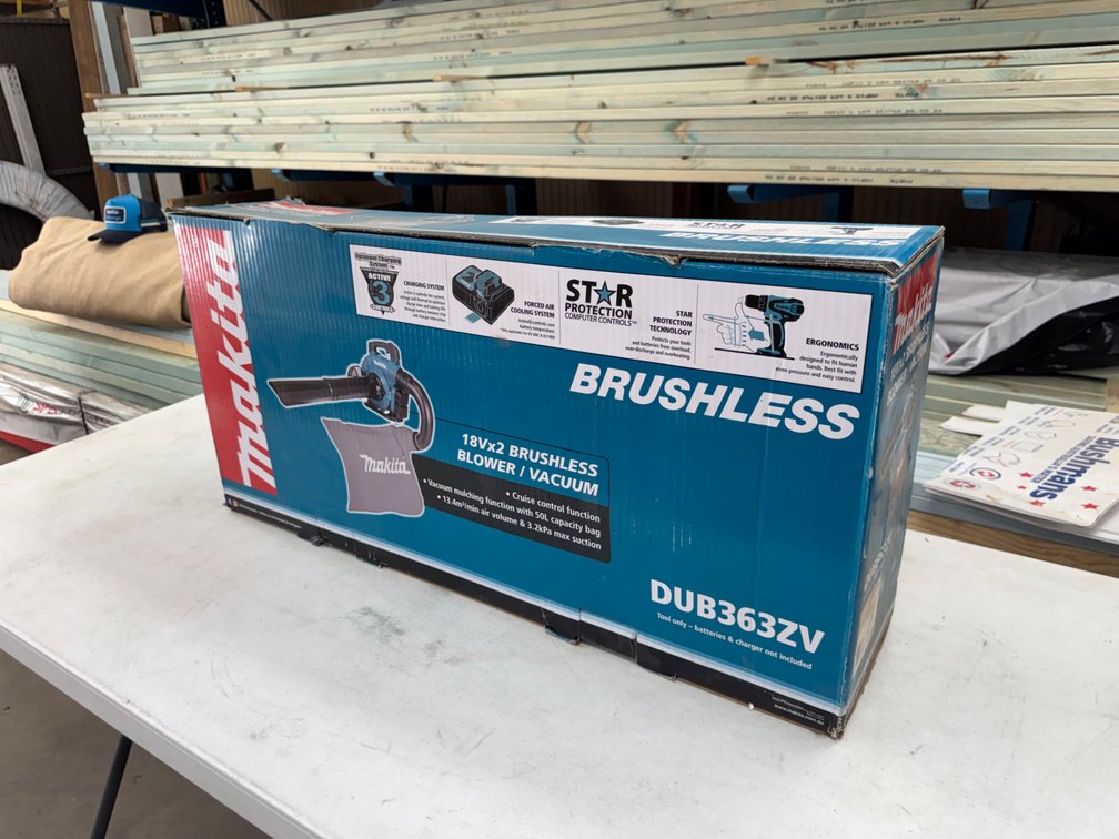 NEW STIHL 36V CORDLESS BLOWER