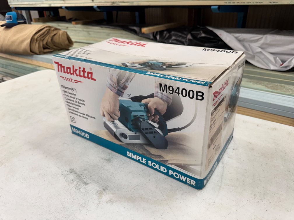 NEW MAKITA 100MM ELECTRIC BELT SANDER
