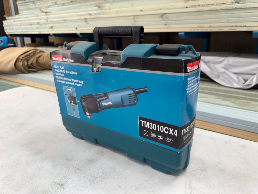 NEW MAKITA 240V ELECTRIC MULTI-TOOL