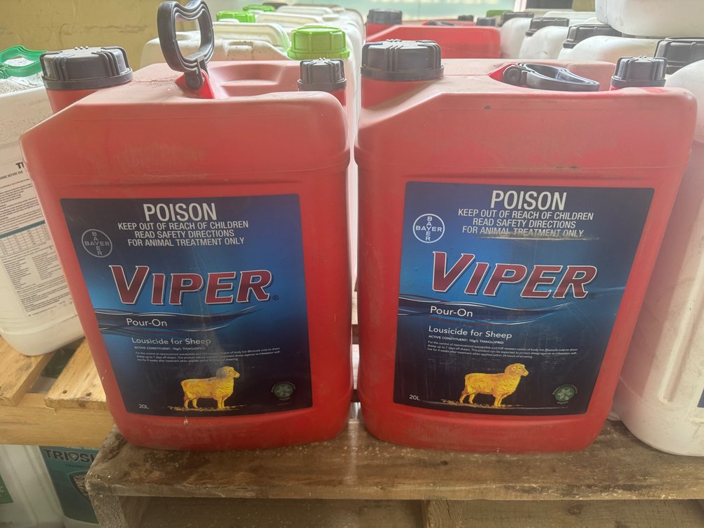 LIVESTOCK HUSBANDRY l LICE TREATMENT