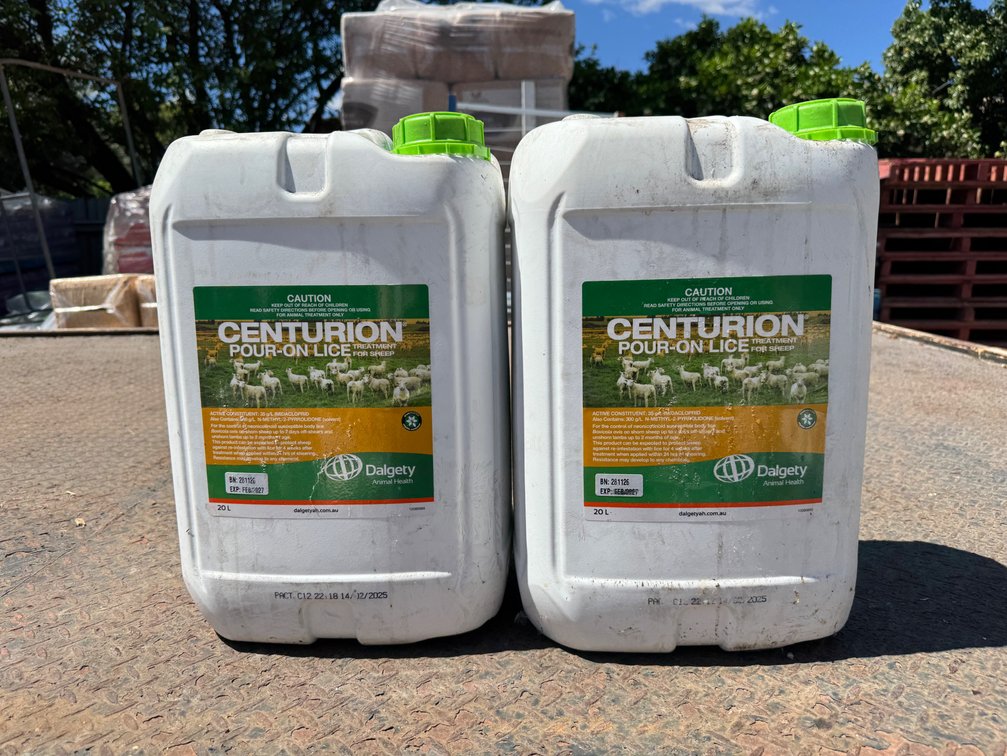 LIVESTOCK HUSBANDRY l LICE TREATMENT