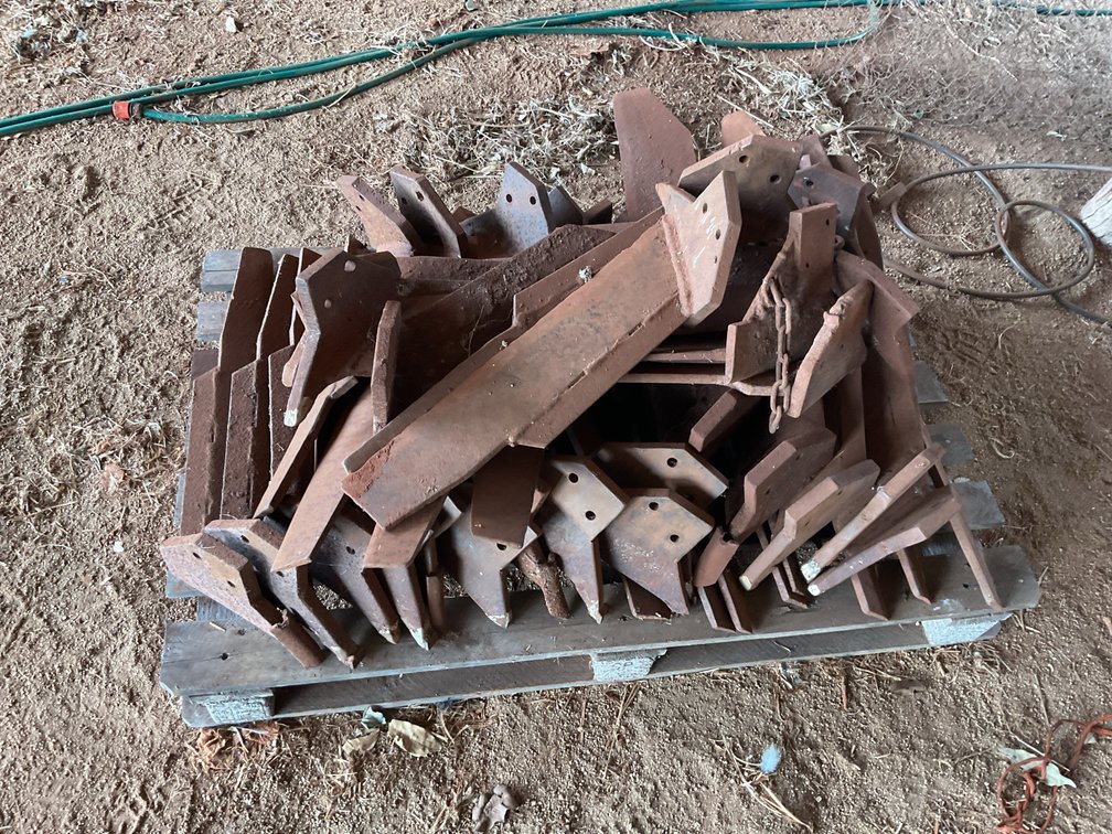 PALLET OF PEANUT CUTTER BLADES