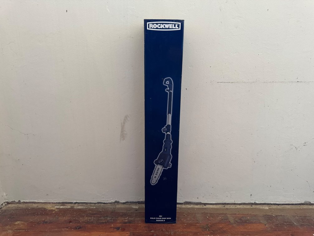 NEW ROCKWELL 18V CORDLESS POLE CHAIN SAW (8" BAR)