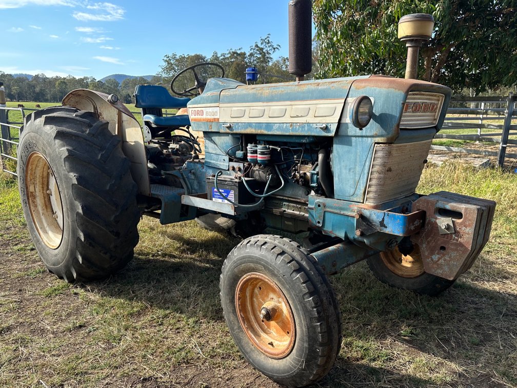 FORD 5000 2WD TRACTOR