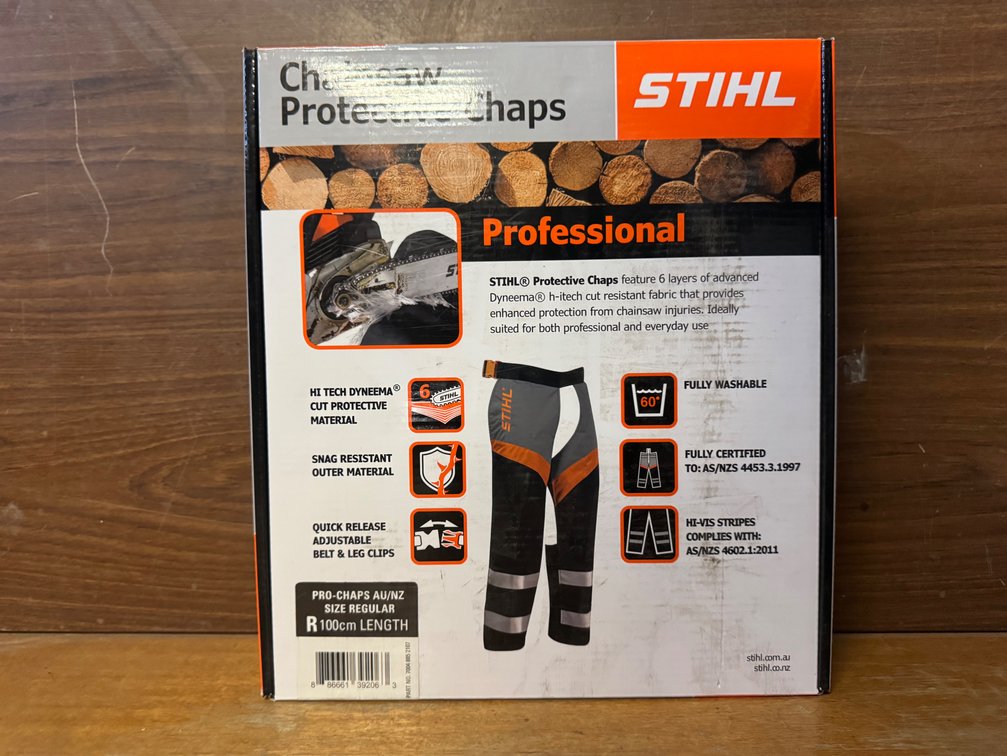 NEW STIHL CHAINSAW PROTECTION CHAPS (REGULAR)