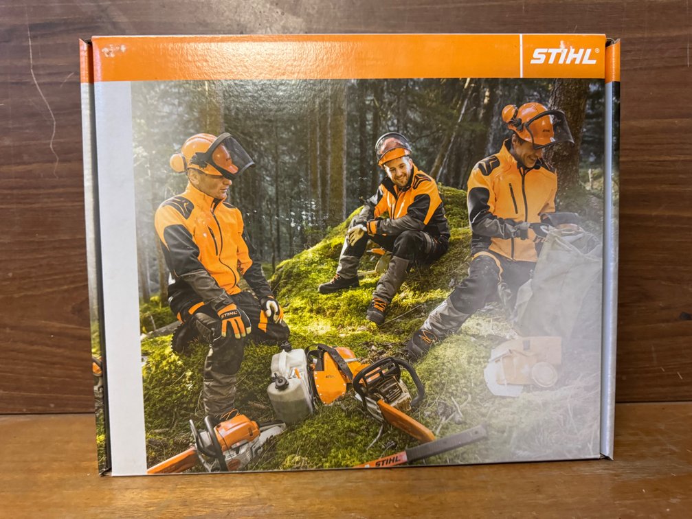 NEW STIHL UNIVERSAL CHAPS (LARGE)