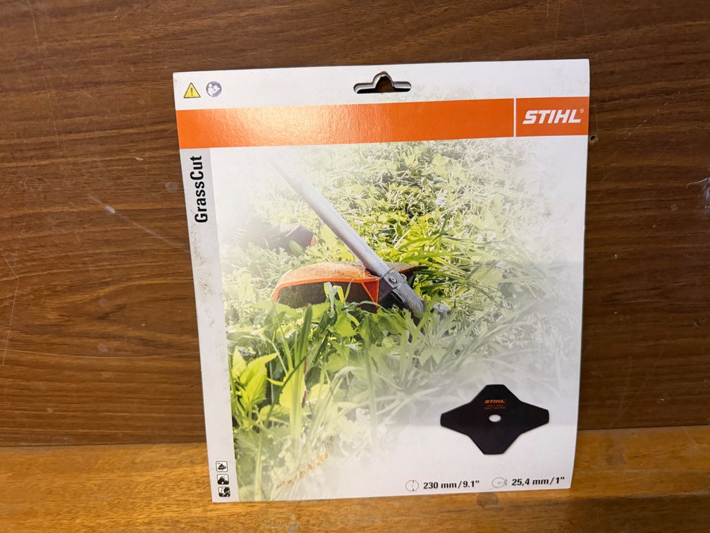 NEW STIHL BRUSH CUTTER METAL BLADE (GRASSCUT 4-BLADE)