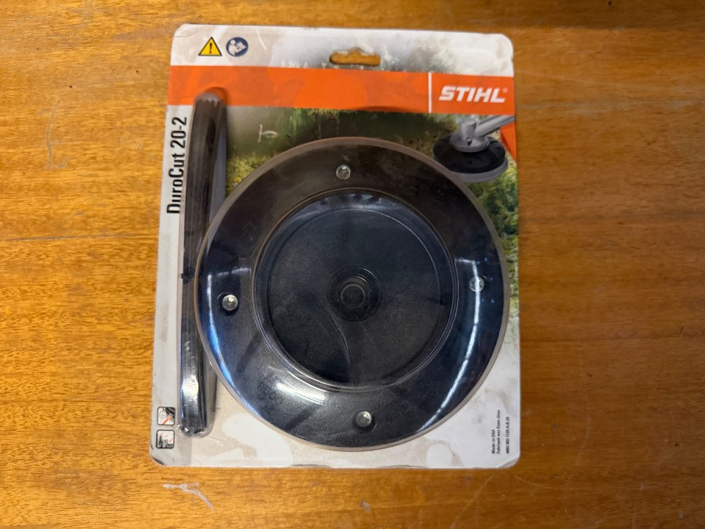 NEW STIHL BRUSH CUTTER HEAD (DUROCUT 20-2)