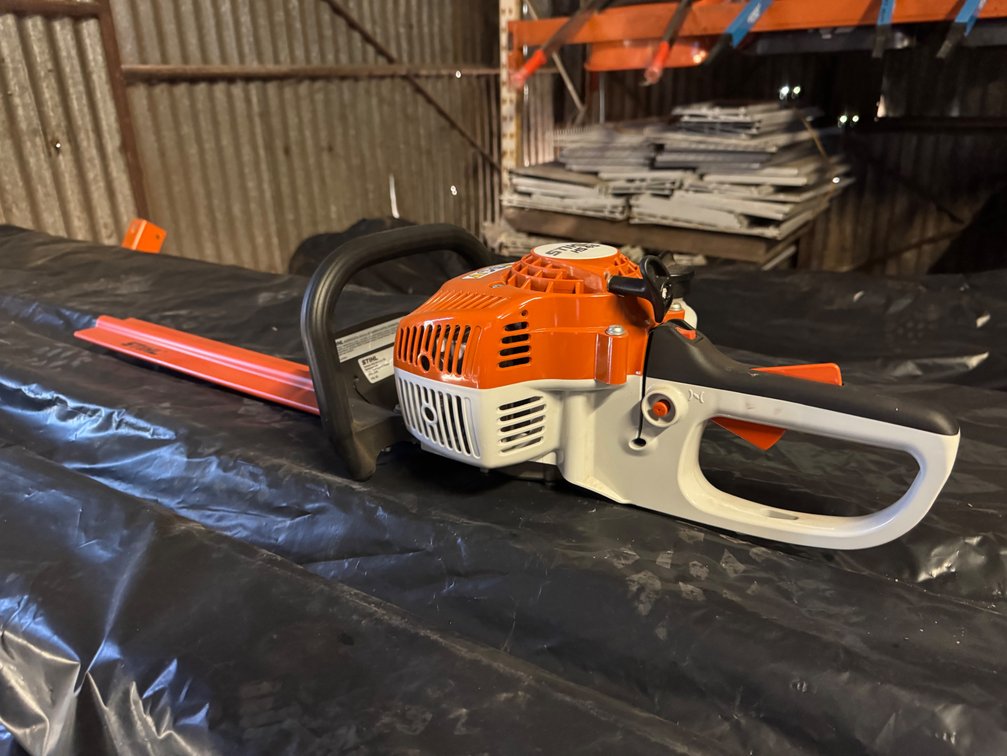 NEW STIHL PETROL HEDGE TRIMMER