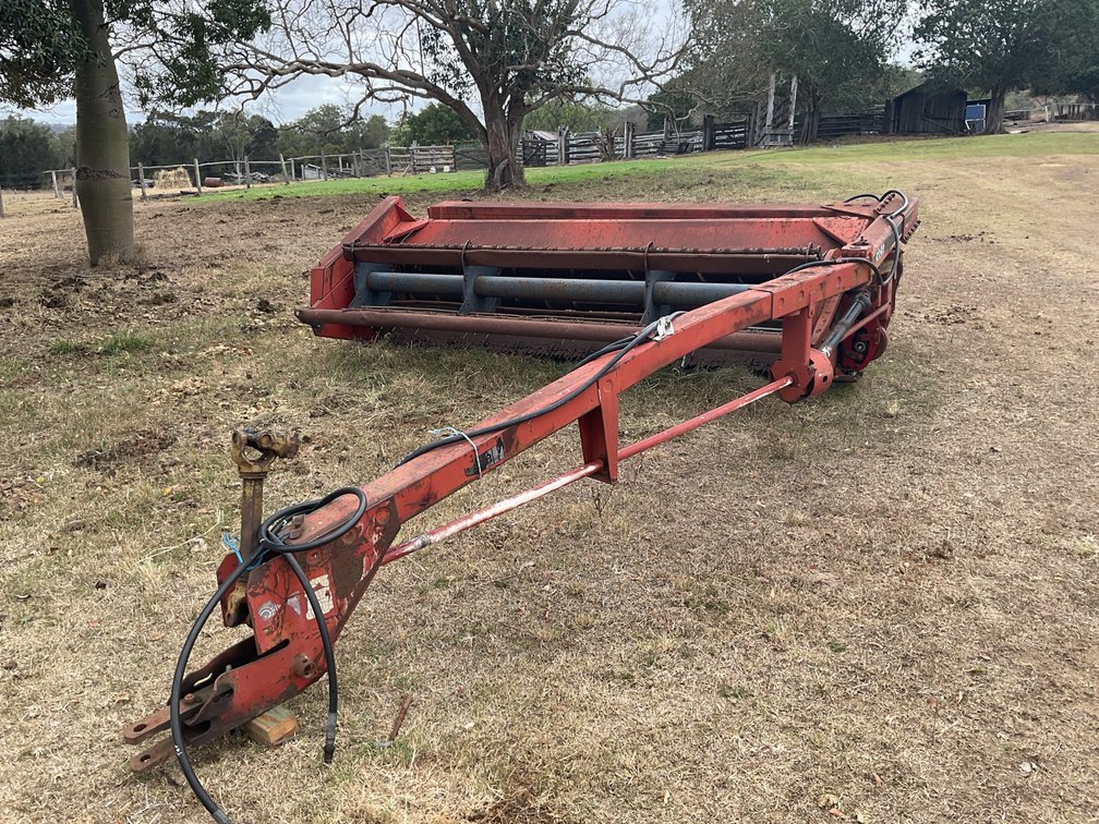 CASE INTERNATIONAL 8350 MOWER CONDITIONER