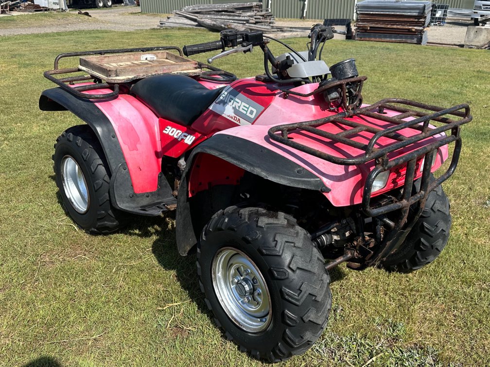 1989 HONDA 300FW ATV 4 X 4 QUAD BIKE