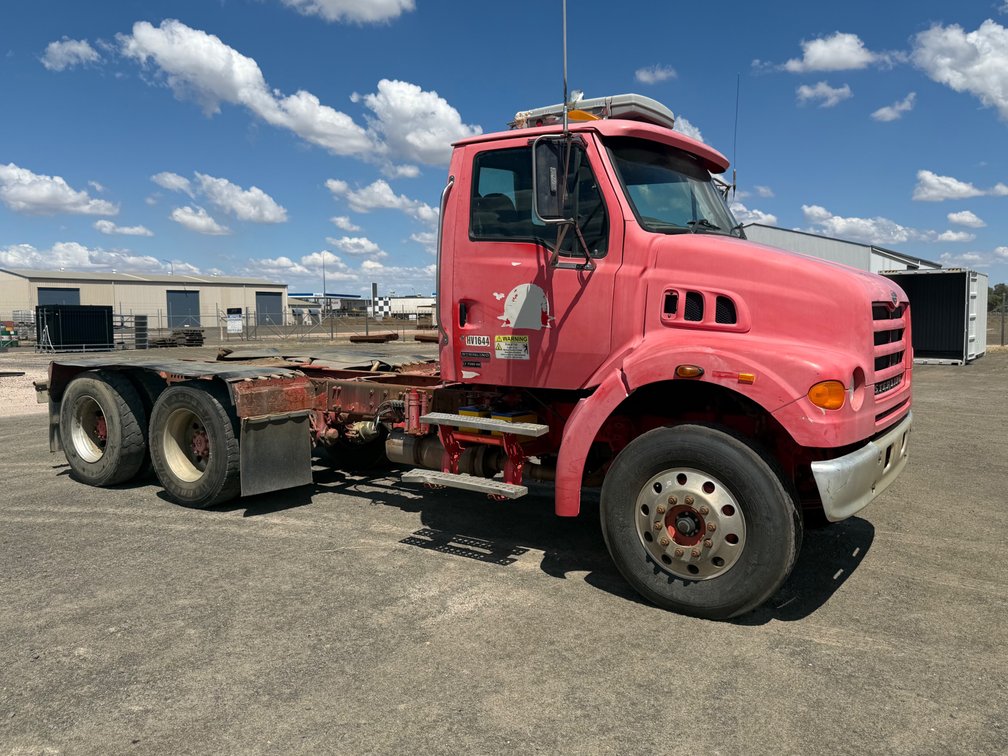 2007 STERLING LT7500 6X4 PRIME MOVER