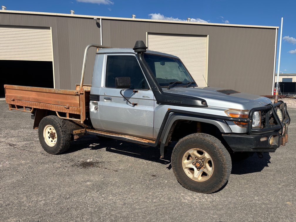 2015 TOYOTA LANDCRUISER GXL 4X4 SINGLE CAB UTE