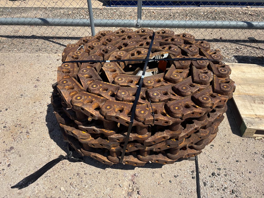 D8T TRACK CHAINS