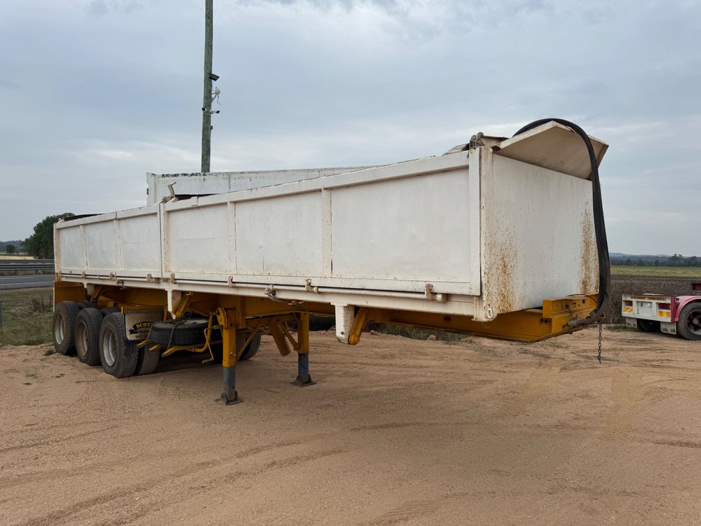 Lot 1050