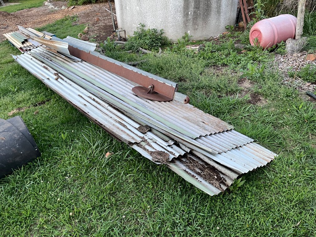 QTY CORRUGATED IRON (BUNDLE)