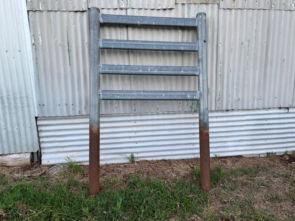 GALVANISED END STAY