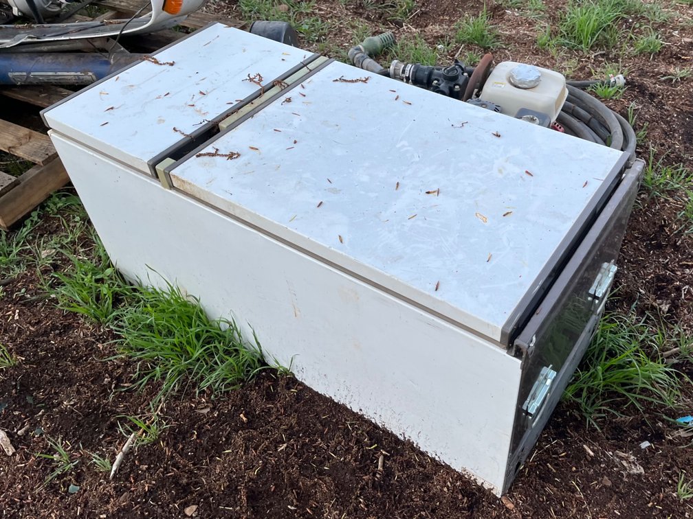 FRIGIDAIRE C170T CAMPING FRIDGE COOL BOX