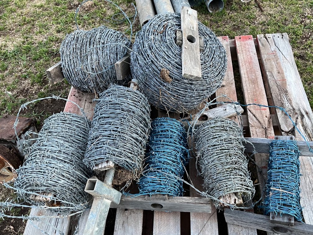 QTY BARB WIRE (UNUSED & PARTIALLY USED)