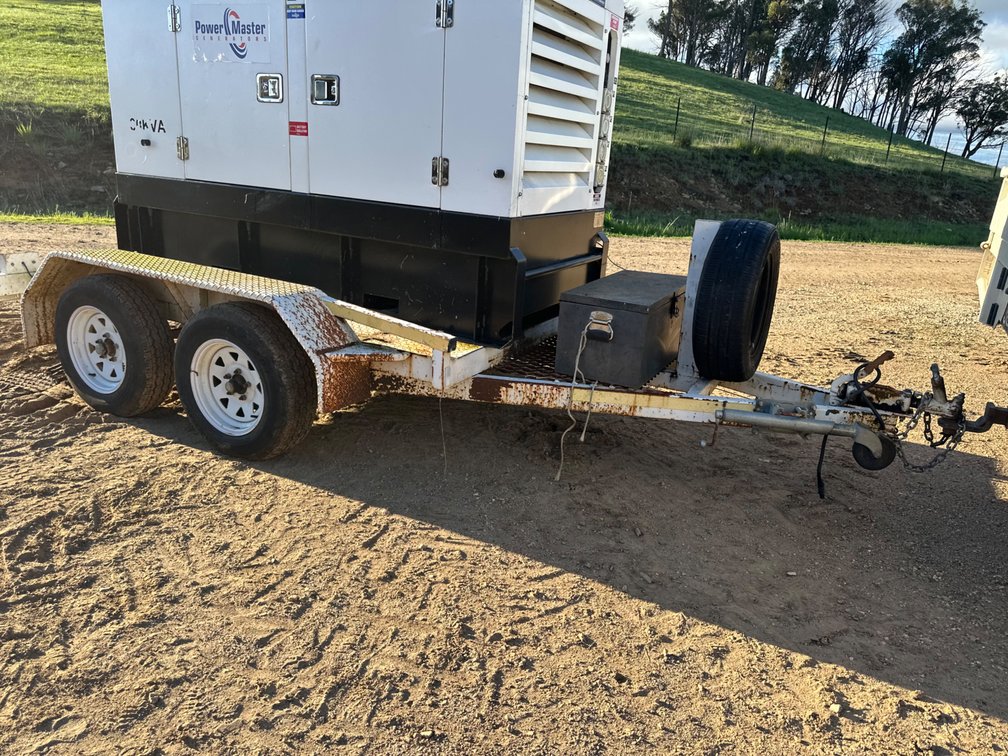 2017 AUSTRALIAN PACIFIC 8x5 TANDEM AXLE PLANT TRAILER WITH STEEL RAMPS