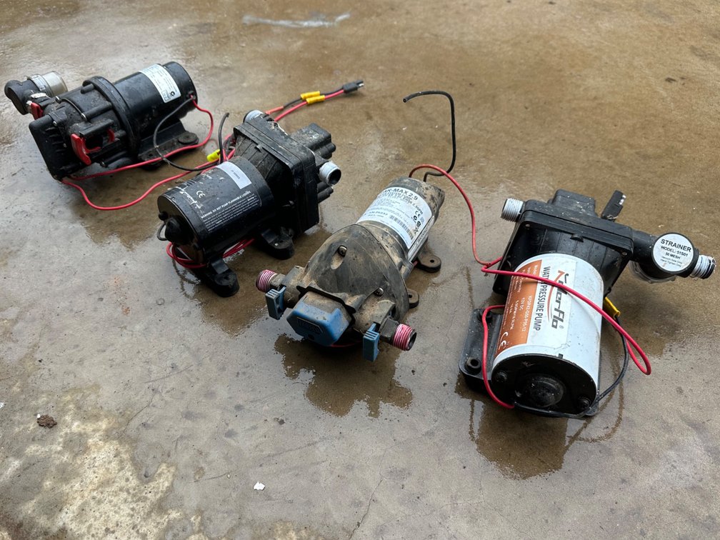 4 x 12V PUMPS
