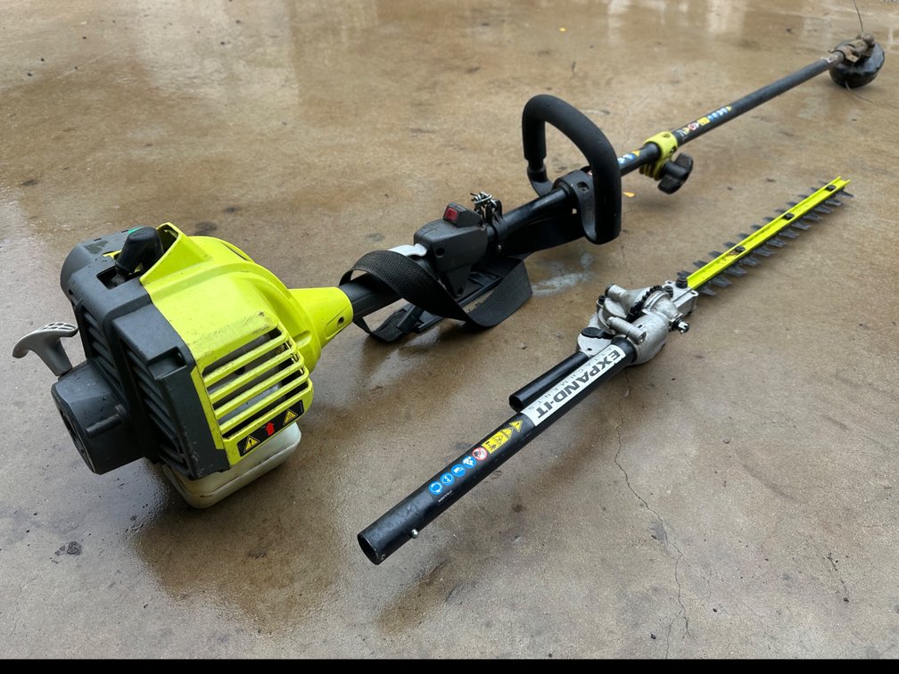 RYOBI LINE TRIMMER/HEDGE TRIMMER COMBO