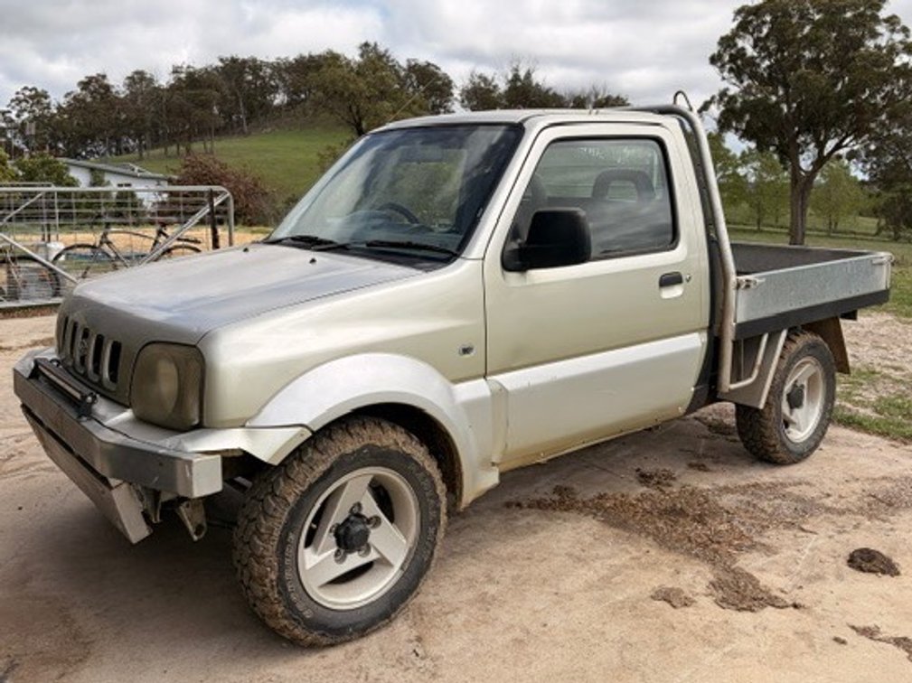 1998 SUZUKI JIMNY AUTO 4x4 TRAY BACK UTE