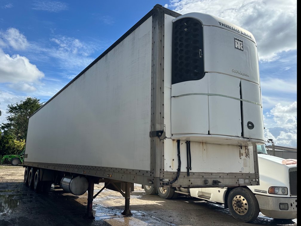 07/ 1992 LUCAR REFRIGERATED TRI AXLE PANTEC