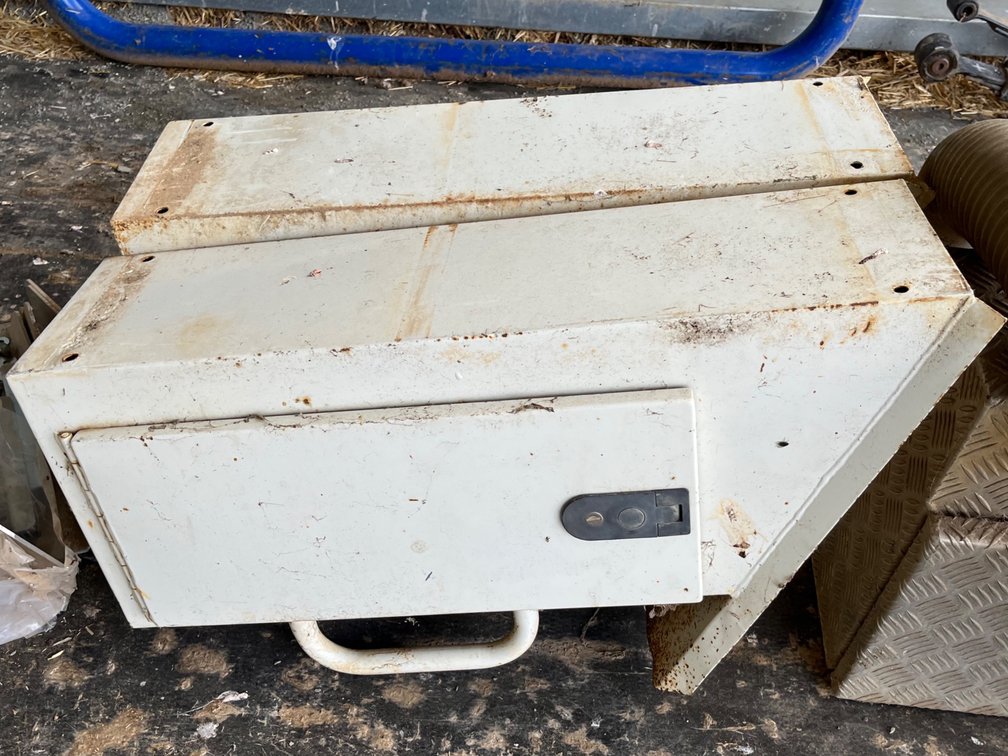 2 x STEEL SIDE OPENING/LOCKABLE TOOLBOXES
