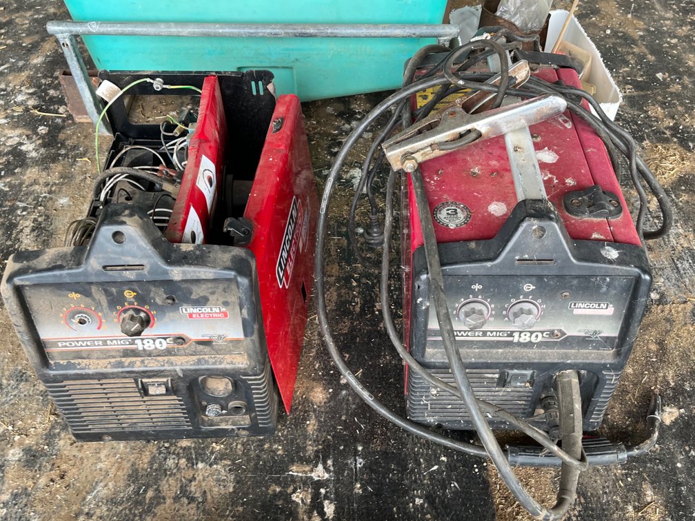 LINCON ISO POWER MIG WELDER WITH MIG (DAMAGED) FOR SPARE PARTS