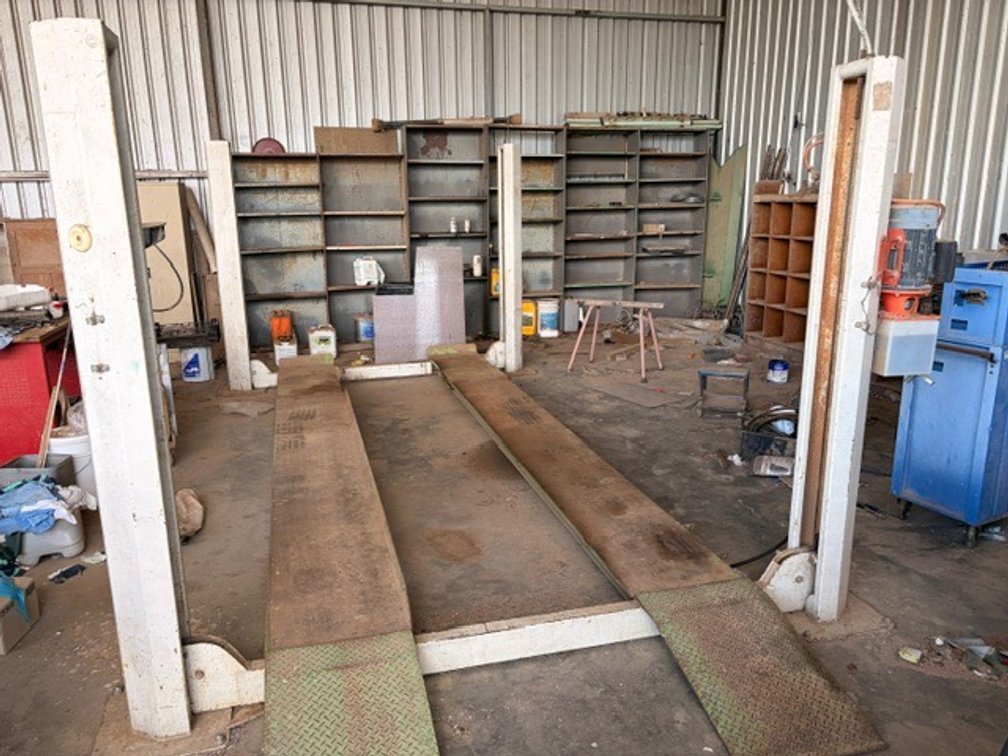 REPCO KONI TYPE 3 TONNE VEHICLE HOIST