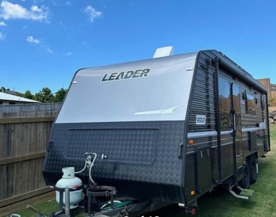 2022 Leader Caravan Gold LE Semi Off Road