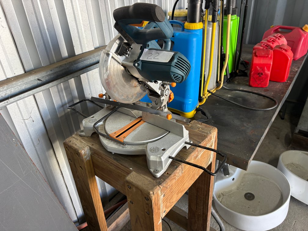 Ryobi Compound Mitre Saw