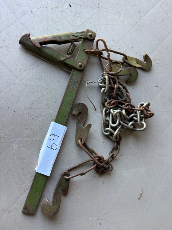 Chain Tensioner and Assorted Lashing Hardware
