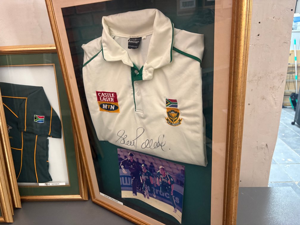 Framed Shaun Pollock Signed South Africa Cricket Shirt – HIGHLY COLLECTIBLE