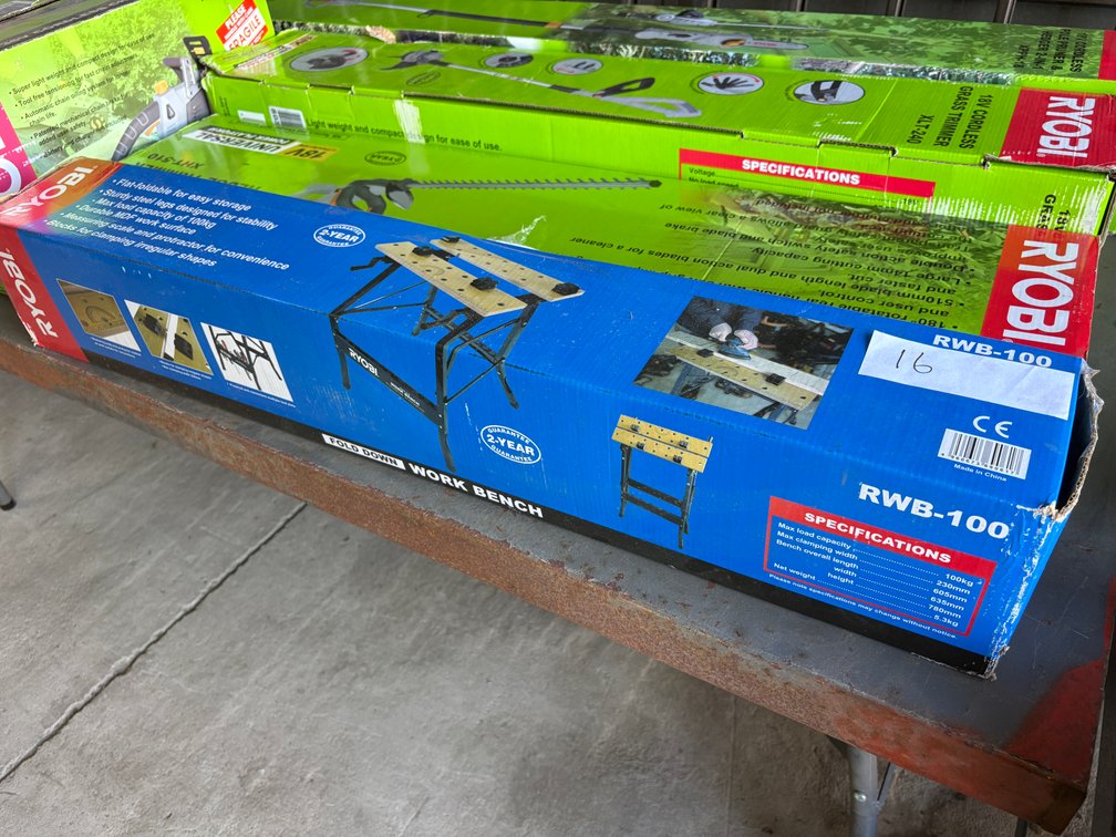 Ryobi RWB-100 Folding Workbench – Boxed