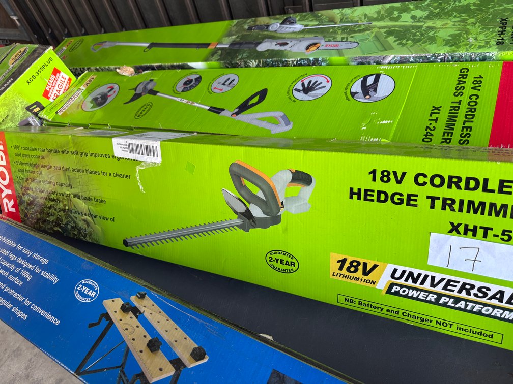 Ryobi XHT-510 18V Cordless Hedge Trimmer – Boxed