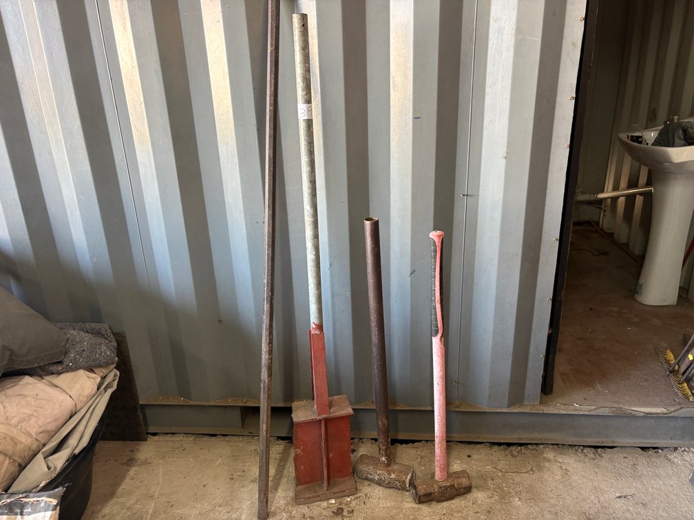 Heavy-Duty Bars, Hammers and Workshop Tools