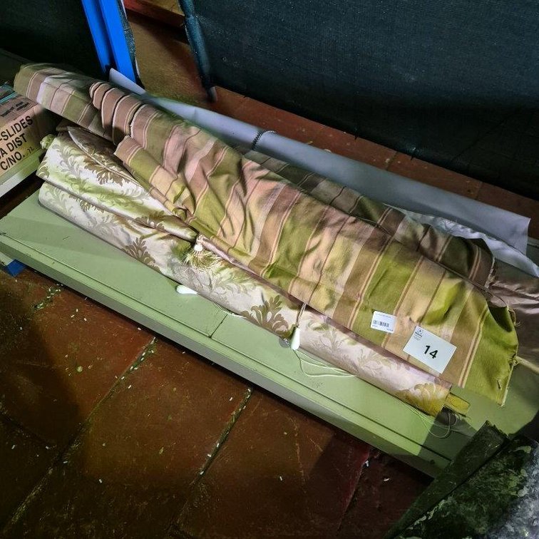 Lot Assorted Blinds
