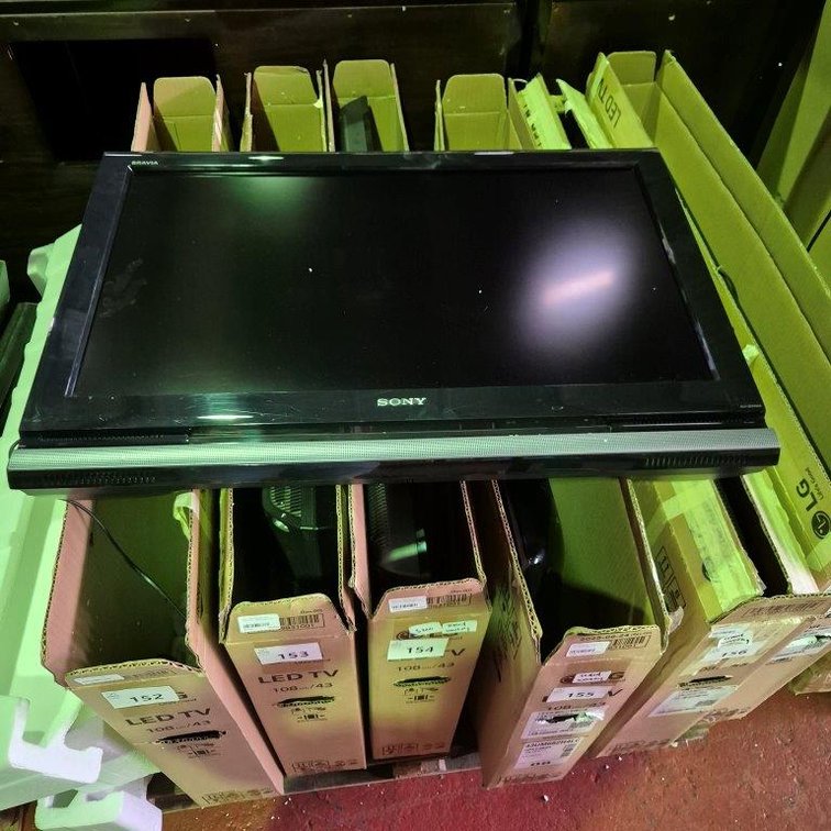 Sony Bravia 32 Inch LCD TV - With Remote - Tested - Working