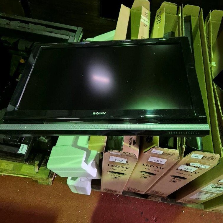 Sony Bravia 40 Inch LCD TV - With Remote - Tested - Working
