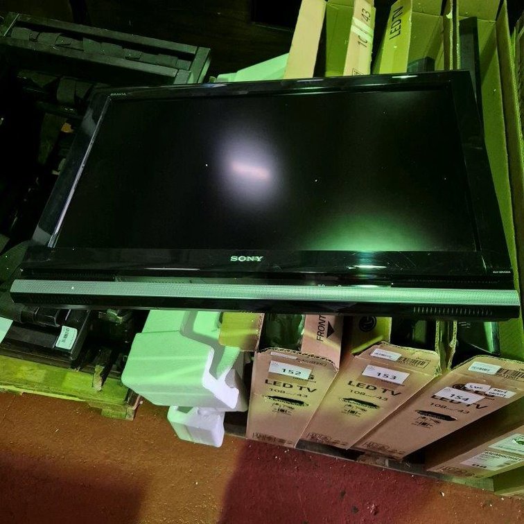 Sony Bravia 32 Inch LCD TV - With Remote - Tested - Working