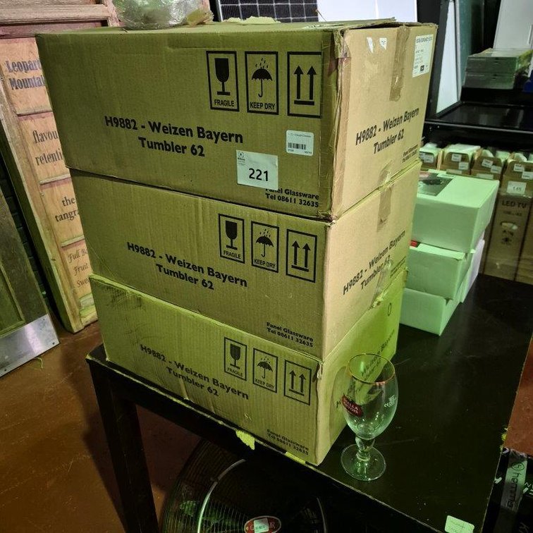 +- 72 x Draught Glasses