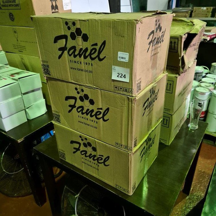 +- 72 x Draught Glasses