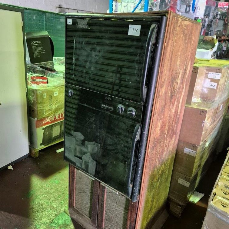 Defy Double Eye Level Oven In Cabinet - Used - Untested